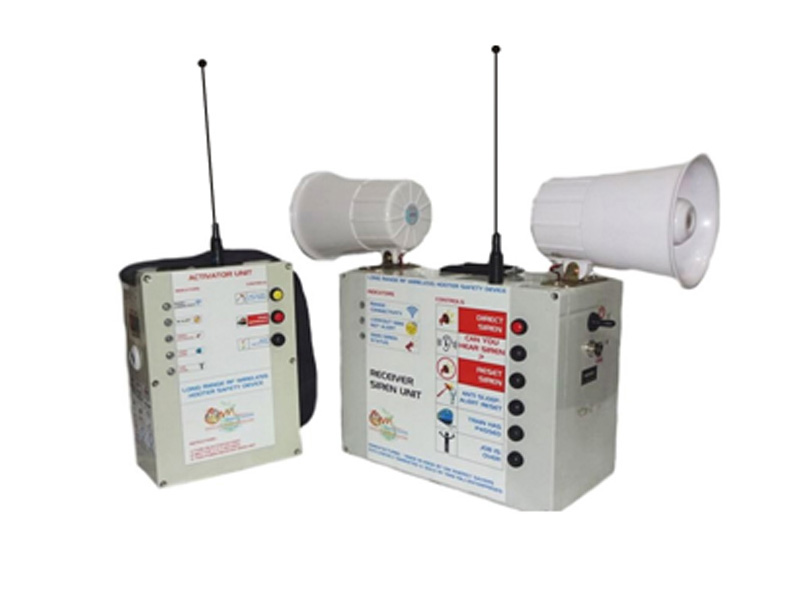 Long Range RF Wireless Hooter Safety Device (3 km range) with, and red / green Signaling system. Model : oeslrwhs4443km 